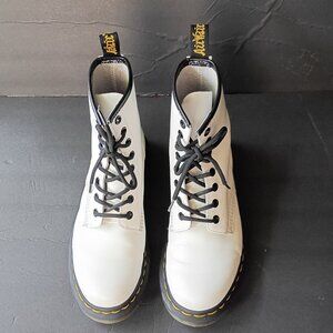 Dr. Marten boots Size 7 EUC